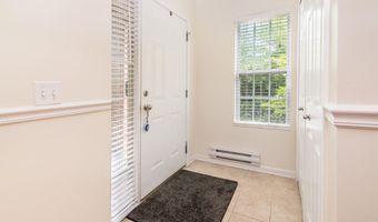 225 W Oakbrook Dr, Ann Arbor, MI 48103