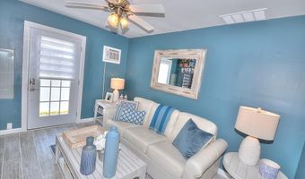21 Drake Dr, Bayville, NJ 08721