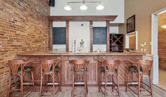 11 Benton Ave E, Albia, IA 52531