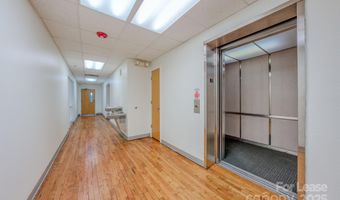124 College Street Unit 3Rd Floor 3Rd Floor, Asheville, NC 28801