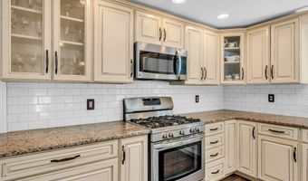 126 S Main St, Allentown, NJ 08501