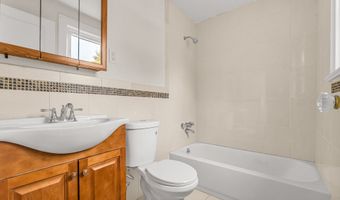 539 Old Town Rd, Bridgeport, CT 06606