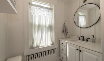 58 Maple Ave 58, Andover, MA 01810
