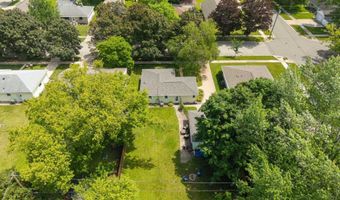 2213 N BENNETT St, Appleton, WI 54914