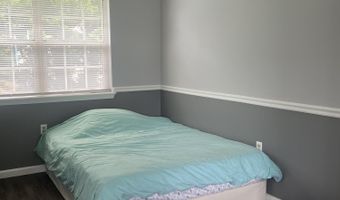 8 Compass Ln, Barnegat, NJ 08005