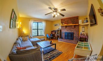 84 Forest Trl, Balsam Grove, NC 28708