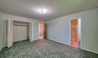 925 River View Dr, Cody, WY 82414