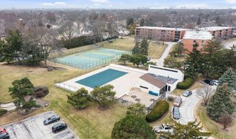 1405 E Central Rd 222C, Arlington Heights, IL 60005