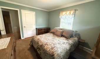 15-17 Beckerle St, Danbury, CT 06811
