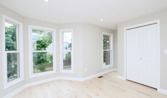 318 N PAYNE St, Alexandria, VA 22314