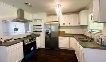 258 Conrad Ln, Bay St. Louis, MS 39520