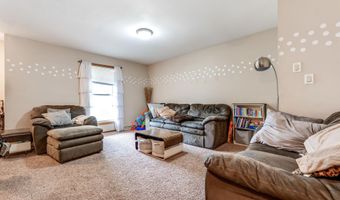 8 Westover Ct, Madison, WI 53719