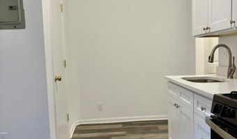 84 W 25TH St A3, Bayonne, NJ 07002