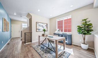 22332 E 38th Pl, Aurora, CO 80019