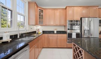 16907 HARBOUR TOWN Dr, Ashton, MD 20861
