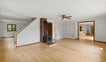 15 Polygraphic Ln, Bennington, VT 05257