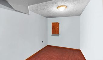 11 Red Robin Rd, Cranston, RI 02920