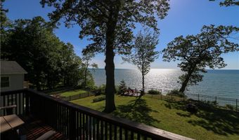 62 Summerdale Rd, Angola, NY 14006
