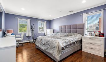 3 Grant Ave, Albertson, NY 11507