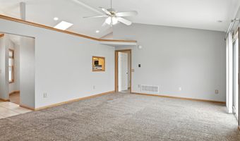 1303 Virginia Ln, Auburn, IN 46706