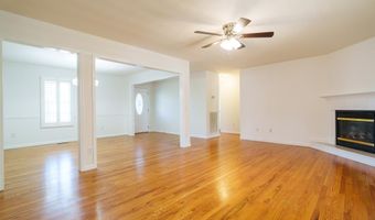 372 Brookside Dr, Algood, TN 38506