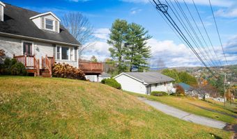 131 Berlin St, Barre, VT 05641