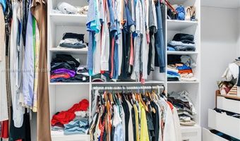 555 Peachtree Rd, Orlando, FL 32804