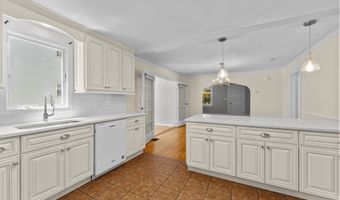 39-41 Grasso Ter, Bridgeport, CT 06604