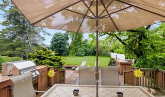 13 Evans Ave, Albertson, NY 11507