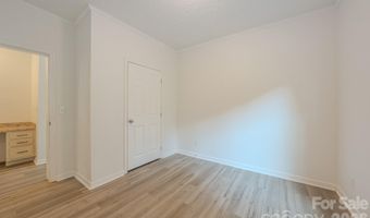 17 Berry Hill Rd, Asheville, NC 28806