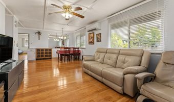 396 Kahiki St, Kahului, HI 96732
