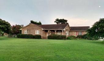 3809 Robin Rd, Ayden, NC 28513