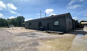 704 S Main St, Bentonville, AR 72712