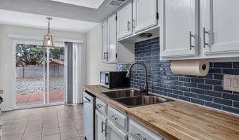 10501 Delicado Pl NE, Albuquerque, NM 87111