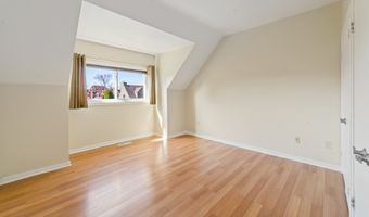 72 Montoya Dr 72, Branford, CT 06405