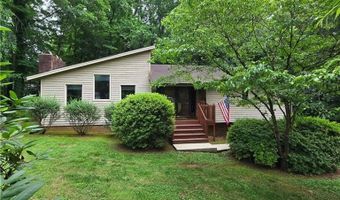 123 Forest Ct, Advance, NC 27006