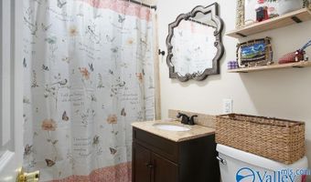 23676 Saint John Rd, Athens, AL 35613