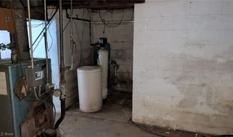 1078 Aberagg Rd, Atwater, OH 44201