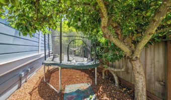 539 Benton St, Santa Rosa, CA 95404