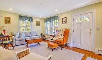 119 Alfred Drowne Rd, Barrington, RI 02806