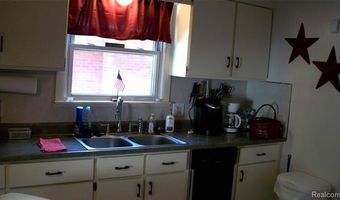 6528 Winona St, Allen Park, MI 48101