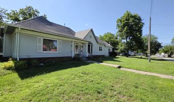 517 S Adams Ave, Aurora, MO 65605