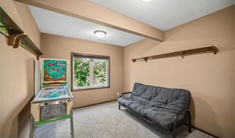1458 NE Falstaff Ln, Ankeny, IA 50021