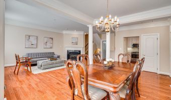 5075 MINDA Ct, Alexandria, VA 22304