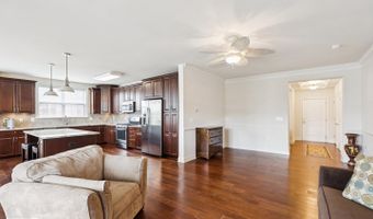44589 YORK CREST Ter #200, Ashburn, VA 20147