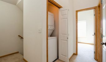 1246 SE Village View Ln, Ankeny, IA 50021