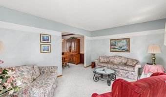 918 SE Peterson Dr, Ankeny, IA 50021