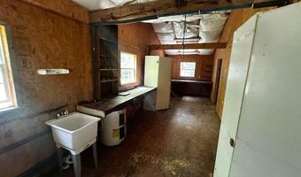 1014 Crawford Springs Rd, Beech Bluff, TN 38313