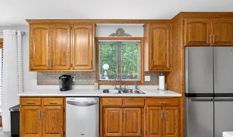 2615 N MILLBROOK Rd, Appleton, WI 54914