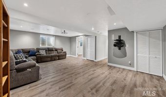 8809 W Canterbury St, Boise, ID 83704
